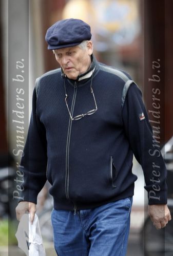 Amsterdam 30 november 2009
Piet Keizer doet boodschappen.
Peter Smulders bv