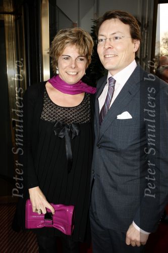 Amsterdam 6 december 2009
Premiere prins Claus in Carre. Koningin Beatrix Prins Constantijn en Prinses Laurentien zijn daarbij aanwezig.
Peter Smulders bv