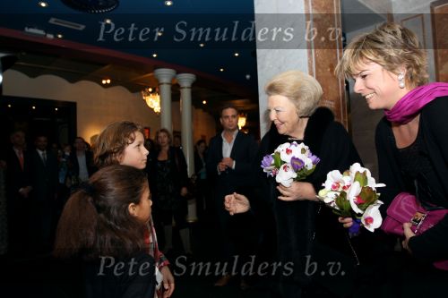 Amsterdam 6 december 2009
Premiere prins Claus in Carre. Koningin Beatrix Prins Constantijn en Prinses Laurentien zijn daarbij aanwezig.
Peter Smulders bv