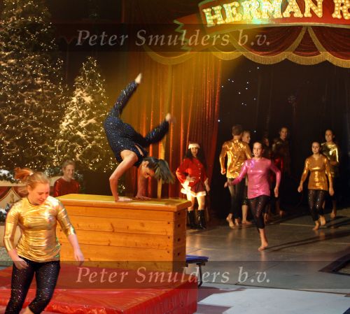 Helmond, 11 November 2009
Kestrscircus Renz met diverse BN-ers in aktie
Quinty Trustful
Foto Peter Smulders
