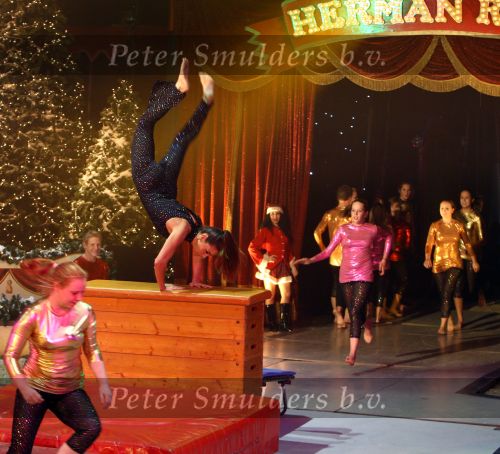 Helmond, 11 November 2009
Kestrscircus Renz met diverse BN-ers in aktie
Quinty Trustful
Foto Peter Smulders