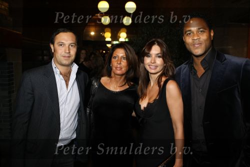 Amsterdam 9 november 2009
LAF Life after Football beurs  in de beurs van Berlage. Patrick Kluivert met Rossana en Rachel hazes met vriend
Peter Smulders bv