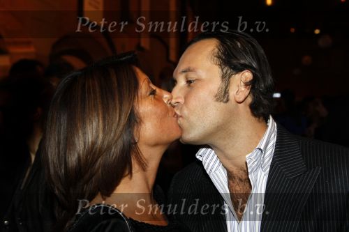 Amsterdam 9 november 2009
LAF Life after Football beurs  in de beurs van Berlage. Rachel hazes met vriend
Peter Smulders bv