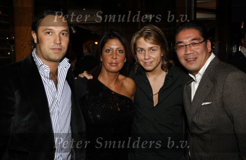 Amsterdam 25 november 2009
Opening grand cafe Players in amsterdam. Rachel Hazes met vriend en Andre Jr
Peter Smulders bv