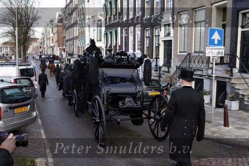 Amsterdam 8 december 2009
Begrafenis Ramses Shaffy op zorgvlied. Ramses vertrok met koets vanaf Carre. Daar waren Liesbeth List met man en dochter en Kitty Courbois
Peter Smulders bv