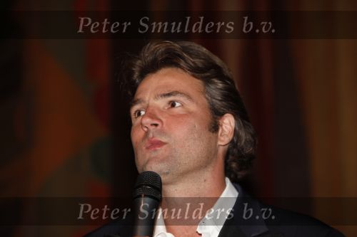 Amsterdam 16 november 2009
Premiere komt een vrouw bij de dochter in Tuschinski.  Reinout Oerlemans
Peter Smulders bv