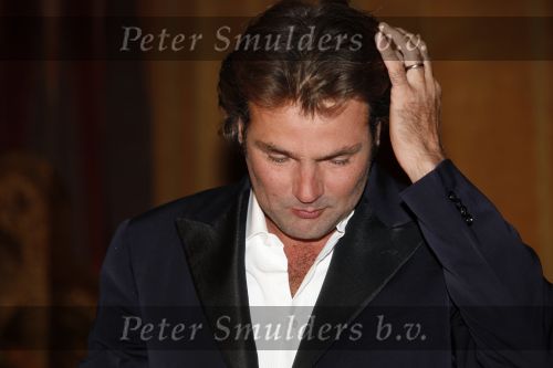 Amsterdam 16 november 2009
Premiere komt een vrouw bij de dochter in Tuschinski.  Reinout Oerlemans
Peter Smulders bv