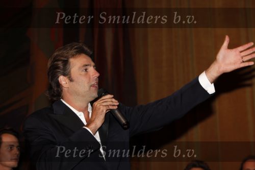 Amsterdam 16 november 2009
Premiere komt een vrouw bij de dochter in Tuschinski.  Reinout Oerlemans
Peter Smulders bv