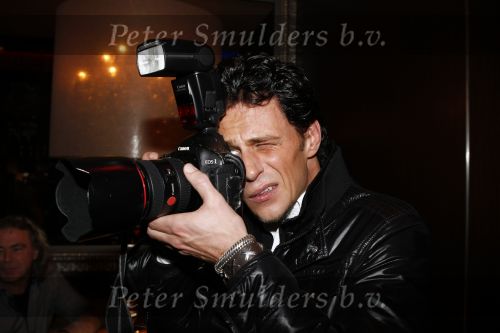 Amsterdam 9 december 2009
Presentatie Playboy met daarin Patricia Paay in Majestic. Remco Bastiaanse met Buddha to Buddha armband
Peter Smulders bv