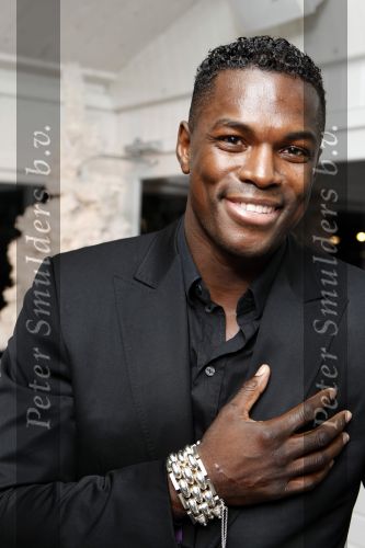 Amsterdam 18 november 2009
Esquire best geklede man van Nederland verkiezing. Remy Bonjasky met Buddha to Buddha armband
Peter Smulders bv