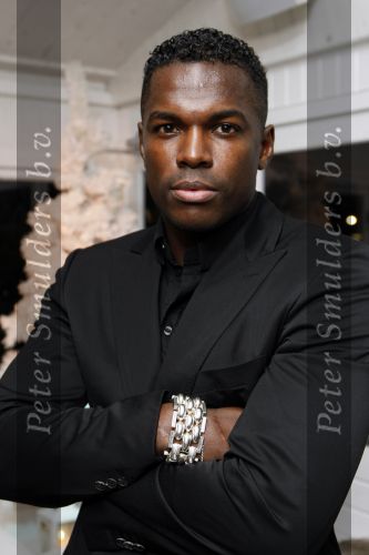 Amsterdam 18 november 2009
Esquire best geklede man van Nederland verkiezing. Remy Bonjasky met Buddha to Buddha armband
Peter Smulders bv