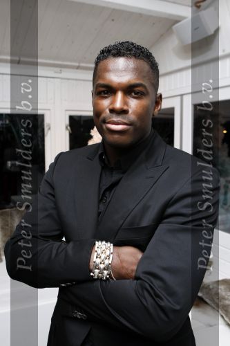 Amsterdam 18 november 2009
Esquire best geklede man van Nederland verkiezing. Remy Bonjasky met Buddha to Buddha armband
Peter Smulders bv
