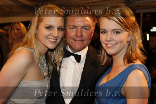 Amsterdam 16 november 2009
Premiere komt een vrouw bij de dochter in Tuschinski. Rene Mioch met dochters
Peter Smulders bv