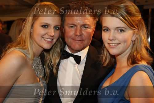 Amsterdam 16 november 2009
Premiere komt een vrouw bij de dochter in Tuschinski. Rene Mioch met dochters
Peter Smulders bv