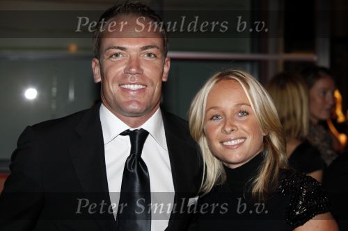 Amsterdam 21 november 2009
Gala van JFK waar de nederlander van het jaar gekozen wordt in de passenger terminal. Robert Doornbos met zijn vriendin
Peter Smulders bv