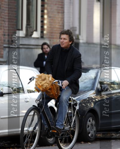 Amsterdam 1 december 2009
Robert ten Brink op de fiets.
Peter Smulders bv