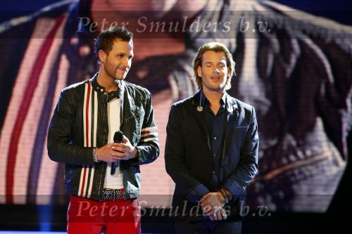 Hilversum 4 december 2009
Opnames live show popstars in studio 22. de finalisten Dewi Xander Mandy Robin Emmily Bart Charlotte Kim Wesley Joshua en Kristel. Gerard Joling en Nance Coolen presenteren het programma
Peter Smulders bv
