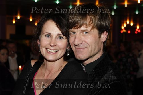 Gouda 7 december 2009
Premiere de gelukkige huisvrouw in het theater van Gouda.
 Ruben Lursen met vrouw
Peter Smulders bv