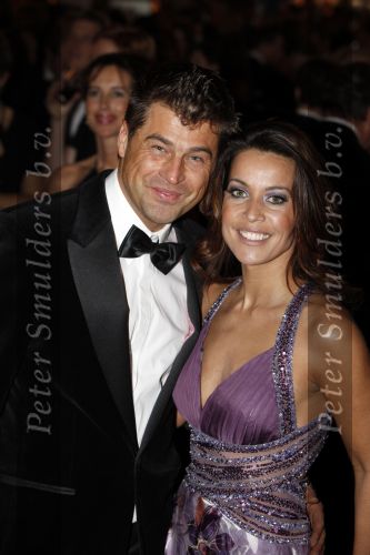 Amsterdam 10 december 2009
VIP avond van de miljonair fair in de RAI. Sandy kandau met vriend
Peter Smulders bv