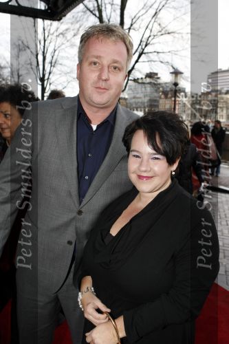 Amsterdam 6 december 2009
Premiere prins Claus in Carre. Koningin Beatrix Prins Constantijn en Prinses Laurentien zijn daarbij aanwezig. Sharon Dijksma met man
Peter Smulders bv