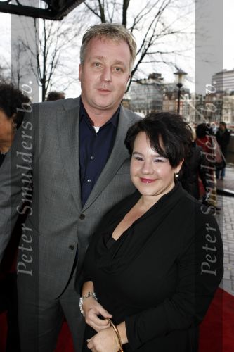 Amsterdam 6 december 2009
Premiere prins Claus in Carre. Koningin Beatrix Prins Constantijn en Prinses Laurentien zijn daarbij aanwezig. Sharon Dijksma met man
Peter Smulders bv