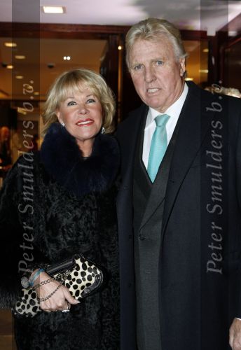 Amsterdam 1 december 2009
Opening Tiffany\'s winkel in de pc hooftstraat. Sheila de Vries met man
Peter Smulders bv