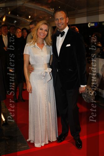 Amsterdam 16 november 2009
Premiere komt een vrouw bij de dochter in Tuschinski. Bart en Simone v Trojen
Peter Smulders bv