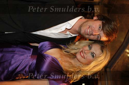 Amsterdam 16 november 2009
Premiere komt een vrouw bij de dochter in Tuschinski. Susan Smit met vriend
Peter Smulders bv