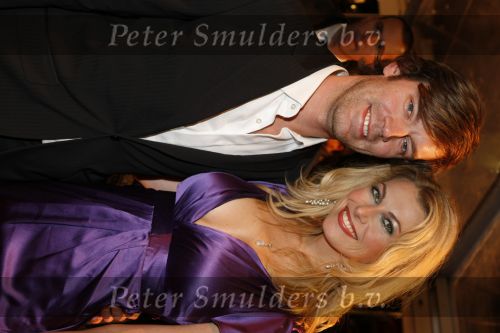 Amsterdam 16 november 2009
Premiere komt een vrouw bij de dochter in Tuschinski. Susan Smit met vriend
Peter Smulders bv