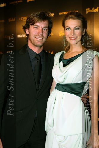 Amsterdam 19 november 2009
Prix de la mode in het rijksmuseum. Susan Smit met vriend
Peter Smulders bv