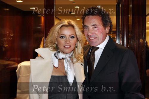 Amsterdam 1 december 2009
Opening Tiffany\'s winkel in de pc hooftstraat. Ronnie Rosenbaum en tatjana
Peter Smulders bv
