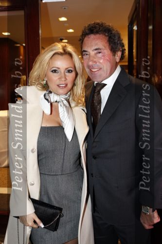 Amsterdam 1 december 2009
Opening Tiffany\'s winkel in de pc hooftstraat. Ronnie Rosenbaum en tatjana
Peter Smulders bv