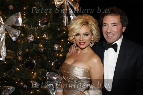 Amsterdam 10 december 2009
VIP avond van de miljonair fair in de RAI. Tatjana met Ronnie Rosenbaum
Peter Smulders bv
