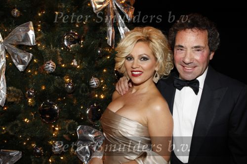 Amsterdam 10 december 2009
VIP avond van de miljonair fair in de RAI. Tatjana met Ronnie Rosenbaum
Peter Smulders bv