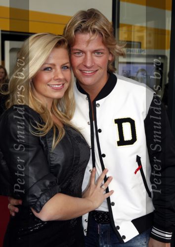 Den Haag 12 december 2009
Premiere in Pathe den Haag. Thomas Berge met zijn nieuwe vriendin
Peter Smulders bv
