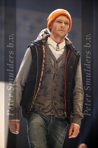 Amsterdam 9 november 2009
modeshow JC Rags en Vingino op  de beurs van Life after Football.
Peter Smulders bv