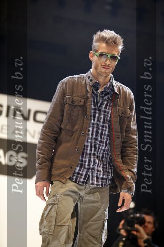 Amsterdam 9 november 2009
modeshow JC Rags en Vingino op  de beurs van Life after Football.
Peter Smulders bv