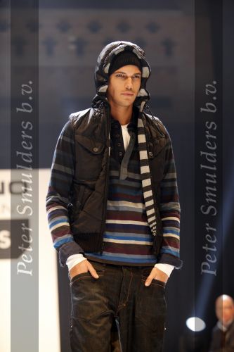 Amsterdam 9 november 2009
modeshow JC Rags en Vingino op  de beurs van Life after Football.
Peter Smulders bv