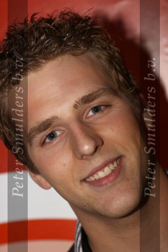 Amsterdam, 17 November 2009
Presentatie Escape van Finalisten Popstras 2009
Wesley Popstars 2009
Peter Smulders BV