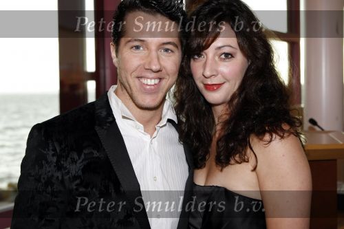 Hoorn 15 november 2009
Premiere Chicago in de schouwburg van Hoorn. William Spaaij  met een vriendin
Peter Smulders bv