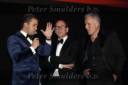 Amsterdam 21 november 2009
Gala van JFK waar de nederlander van het jaar gekozen wordt in de passenger terminal. Winston Gerschtanowitz en Peter R de Vries
Peter Smulders bv