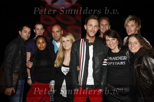 Hilversum 4 december 2009
Opnames live show popstars in studio 22. Xander met vriendin en familie
Peter Smulders bv