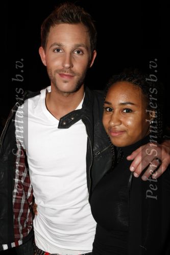 Hilversum 4 december 2009
Opnames live show popstars in studio 22. Xander met vriendin en familie
Peter Smulders bv
