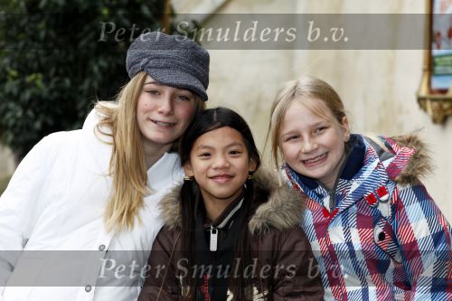 Kaatsheuvel 29 november 2009
Presentatie CD Sound of music in het efteling theater. Yara Riethoven met nichtjes
Peter Smulders bv