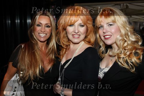 Amsterdam 9 december 2009
Presentatie Playboy met daarin Patricia Paay in Majestic. Yvonne Keeley en Ingrid Ferdinandes ( the starsisters)
Peter Smulders bv