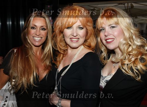 Amsterdam 9 december 2009
Presentatie Playboy met daarin Patricia Paay in Majestic. Yvonne Keeley en Ingrid Ferdinandes ( the starsisters)
Peter Smulders bv