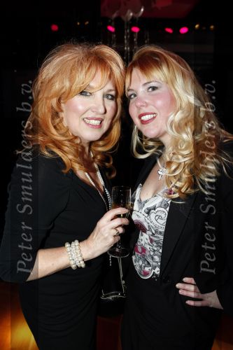 Amsterdam 9 december 2009
Presentatie Playboy met daarin Patricia Paay in Majestic. Yvonne Keeley met dochter
Peter Smulders bv