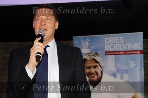 Amsterdam 7 december 2010
Presentatie boek Dries Roelvink bij la Brochette. Dries met Albert Verlinde
Peter Smulders bv