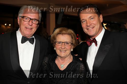 Tilburg, 9 December 2010
Premiere TOON
Albert Verlinde met zijn ouders
Foto Peter Smulders BV