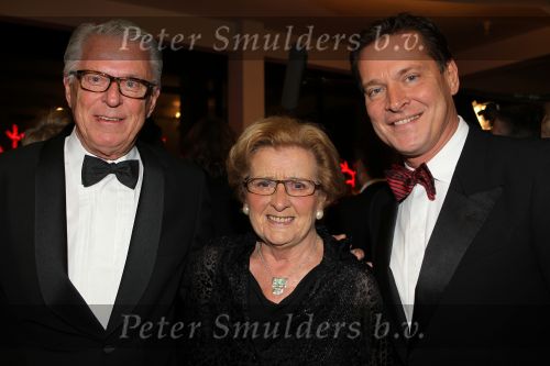 Tilburg, 9 December 2010
Premiere TOON
Albert Verlinde met zijn ouders
Foto Peter Smulders BV